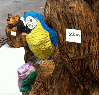 Bear display by Kerr Chainsaw Carving